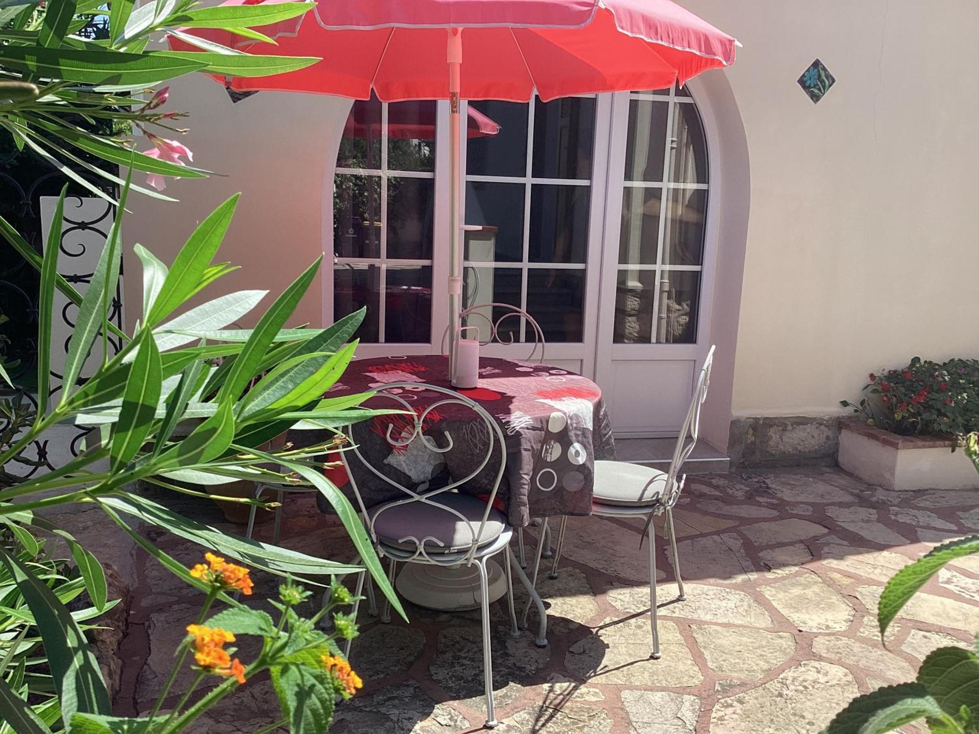 Studio Independant, Front De Mer Et Plage A 200M أنتيب المظهر الخارجي الصورة